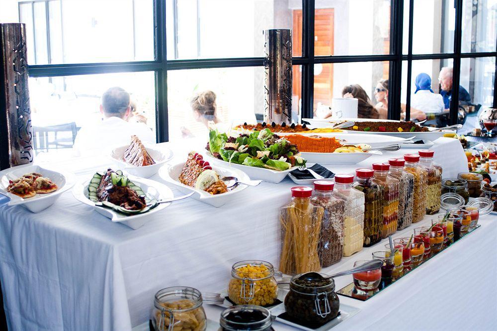 Cesar Resort & Spa Marakeş Dış mekan fotoğraf A buffet