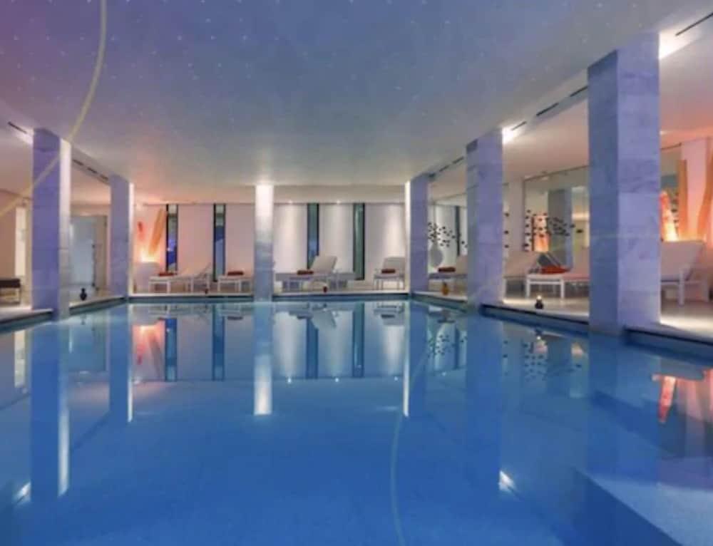 Cesar Resort & Spa Marakeş Dış mekan fotoğraf The pool at the Mandarin Oriental, Munich