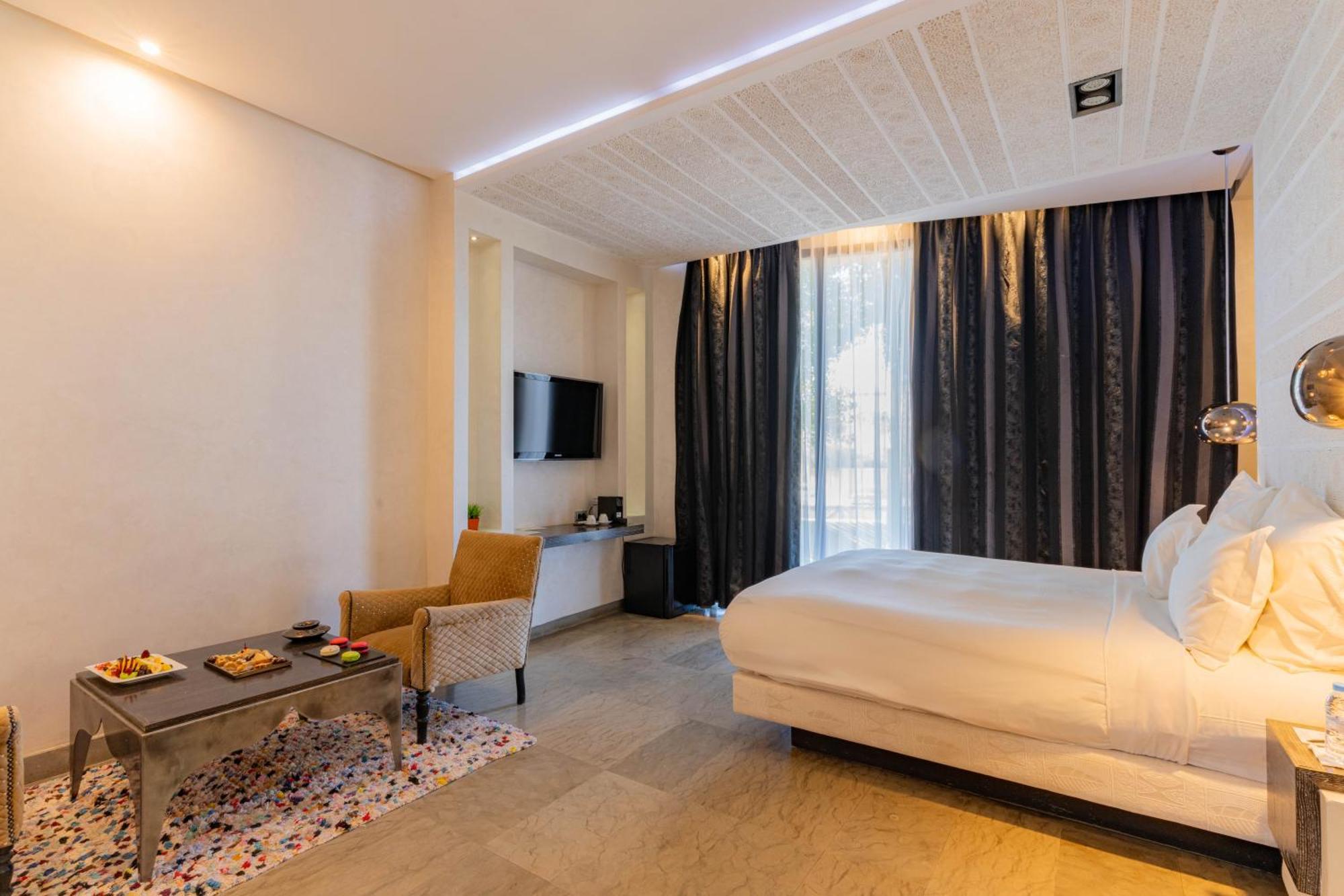 Cesar Resort & Spa Marakeş Dış mekan fotoğraf A room at the hotel