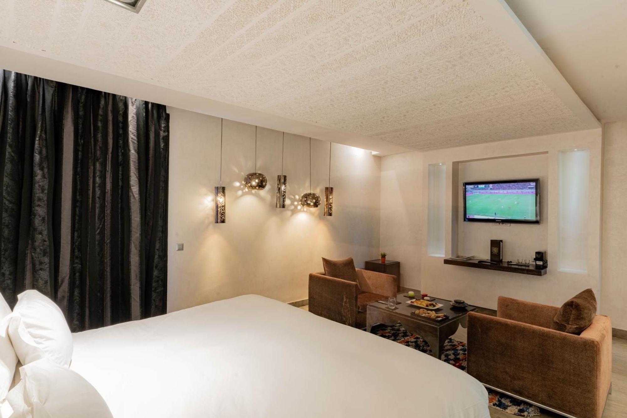 Cesar Resort & Spa Marakeş Dış mekan fotoğraf A suite at the hotel