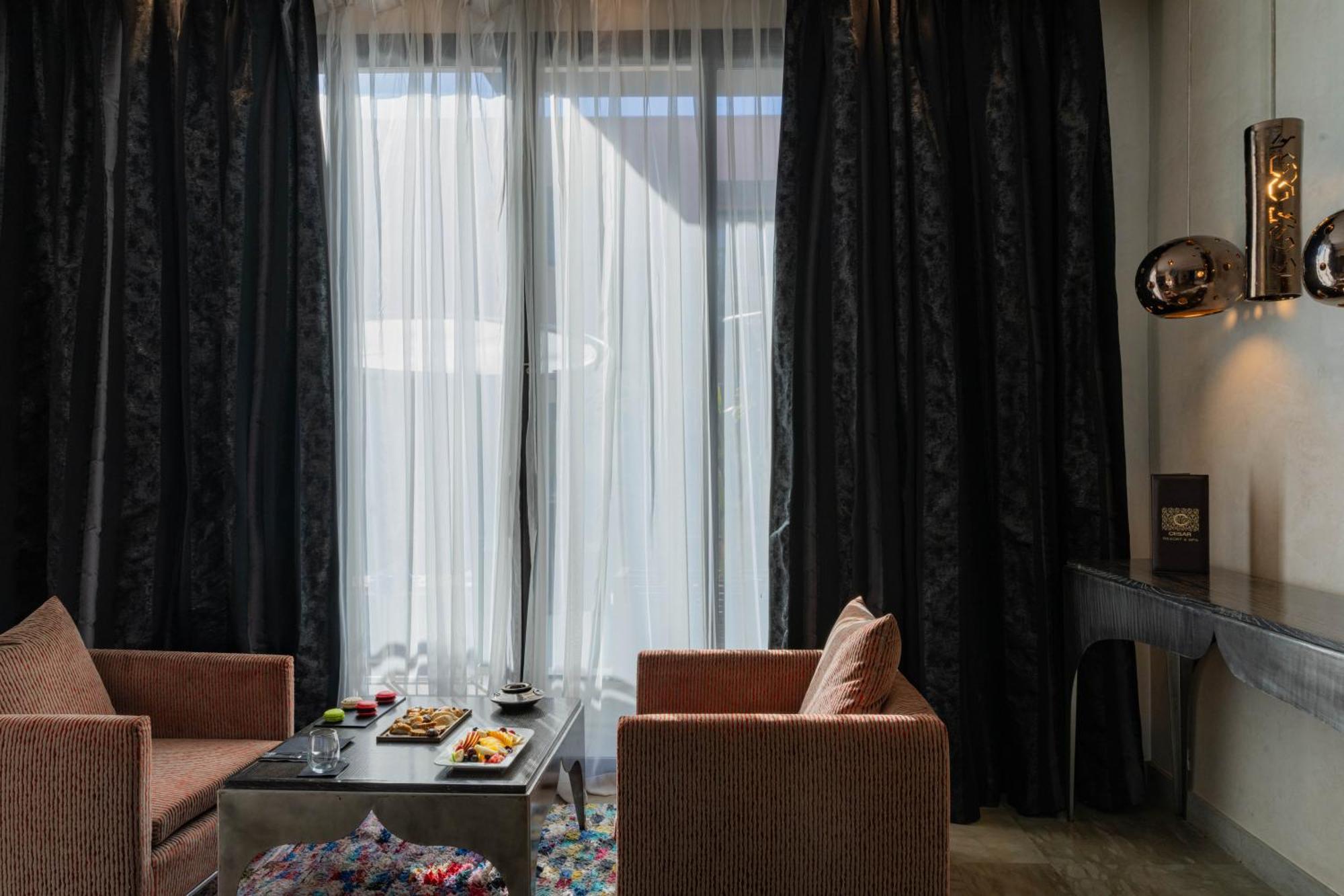 Cesar Resort & Spa Marakeş Dış mekan fotoğraf A room at the hotel